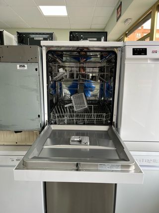 Essentials CDW60W20 (El "Currito" de la cocina) ️