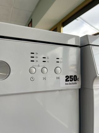 Essentials CDW60W20 (El "Currito" de la cocina) ️