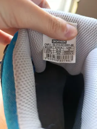 Botas de montaña Quechua azul y negro