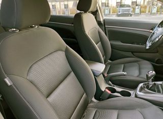 Hyundai Elantra 2018 LIBRO OFICIAL COMPLETO