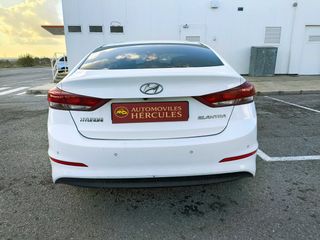 Hyundai Elantra 2018 LIBRO OFICIAL COMPLETO
