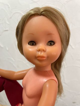 Muñeca Nancy Flexi de Famosa