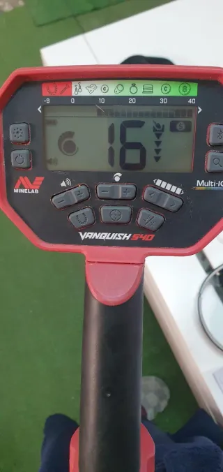 Detector de Metales Minelab Vanquish 540