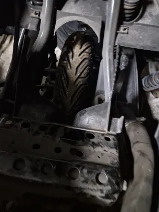 Varios Suzuki Burgman 125cc Carburación