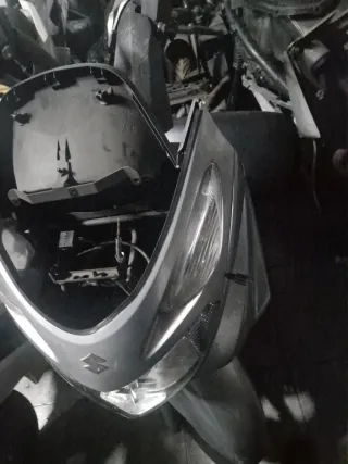 Varios Suzuki Burgman 125cc Carburación