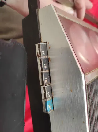 Radio y Casete Antigua Plata y Negro