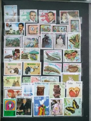 Sellos Mundiales Años 80 y 3 Albunes