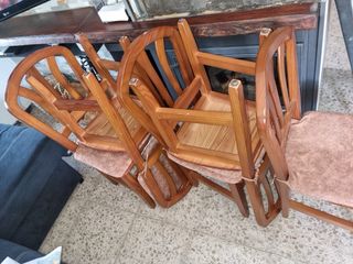 Sillas de madera maciza