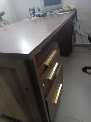 Tavolo da ufficio in legno con 2 cassetti