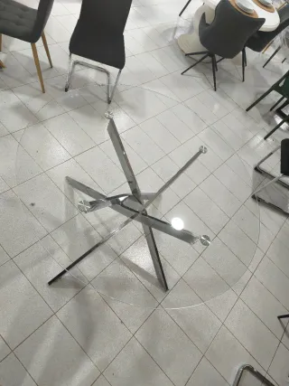 Mesa redonda cristal y metal