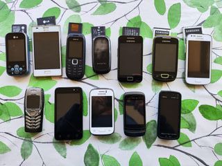 Lote de teléfonos móviles