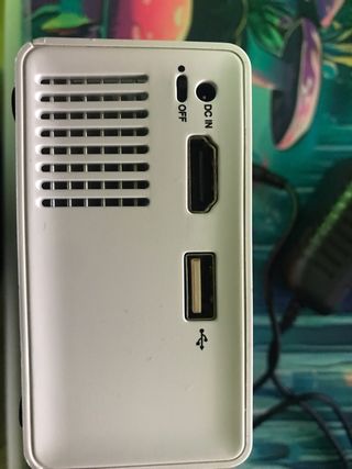 Mini proiettore giallo e bianco