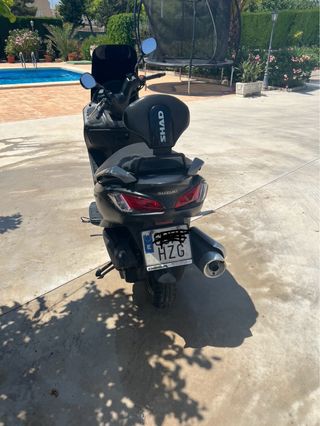 SUZUKI BURGMAN 200