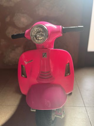 Vespa Eléctrica Infantil Rosa