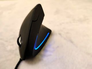 Ratón Vertical Trust Verto Cable