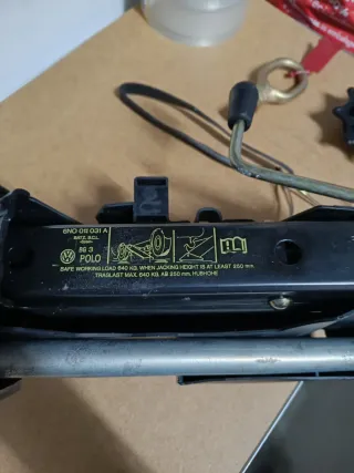 Kit pneu suplente vw polo 6n