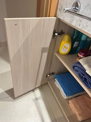 Mueble de baño con lavabo de mármol