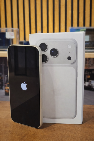 IPHONE 17 PRO MAX 1TB PLATA 100% BATERÍA