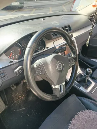 Volkswagen Passat 2010