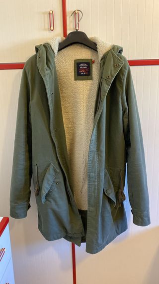 Parka verde militar con sherpa Friends