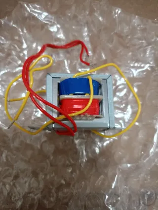 Transformador de Potencia 220V a 15V