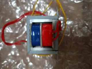 Transformador de Potencia 220V a 15V