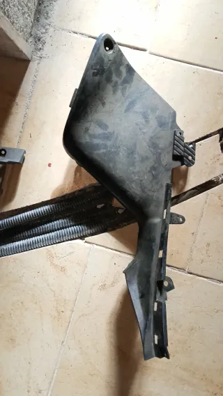 PLASTICHE VARIE YAMAHA TMAX