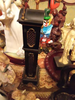 Orologio da terra in legno e metallo