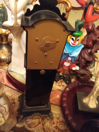 Orologio da terra in legno e metallo