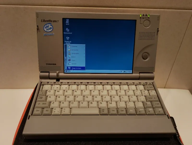 Toshiba Libretto 50CT – Estado EXCEPCIONAL afbeelding 4
