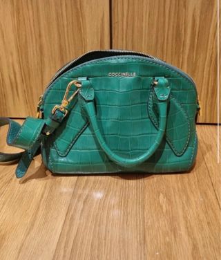 Bolsa Coccinelle verde croco