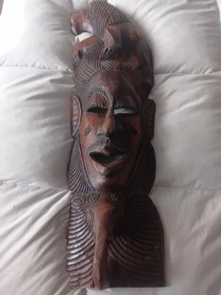 Máscaras Azteca y regalo estuche flechas