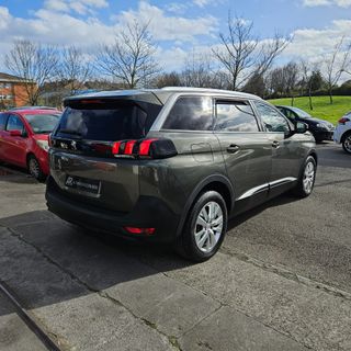 Peugeot 5008 Active 1.6L BlueHDi 88kW (120CV) S&S
