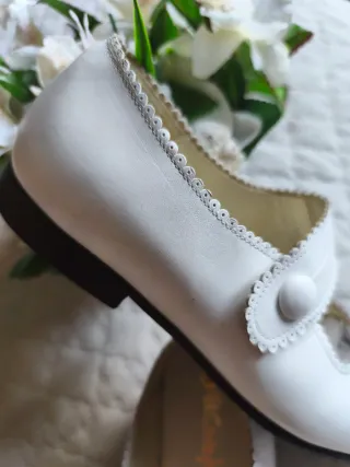 Merceditas piel El Corte Inglés Talla 35