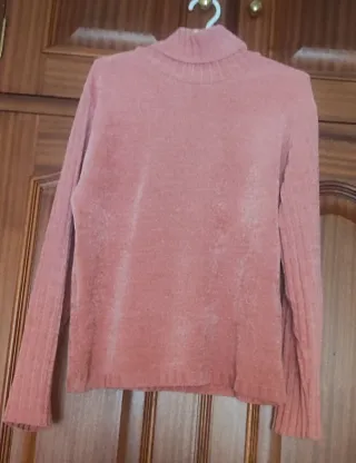 Jersey cuello subido rosa. Oferta hoy!