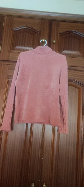 Jersey cuello subido rosa. Oferta hoy!