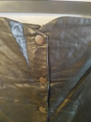 Falda tubo polipiel negra