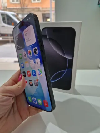 iPhone 16 Pro Max 256GB Negro Titanio