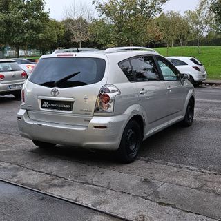 Toyota Corolla Verso 2.2 D-4D 136cv Luna