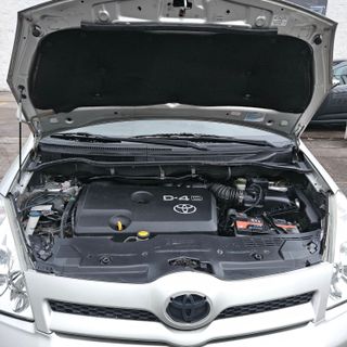 Toyota Corolla Verso 2.2 D-4D 136cv Luna