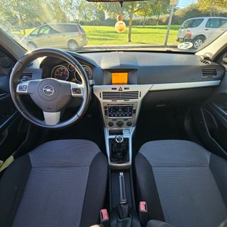 Opel Astra 1.7 CDTi 110 CV Cosmo