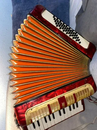 Fisarmonica Hohner Student 40 Bassi