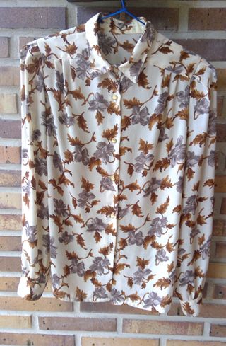 Blusa vintage floral beige y marrón