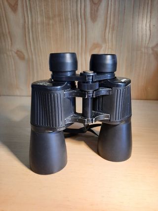 Binocolo nero con tracolla