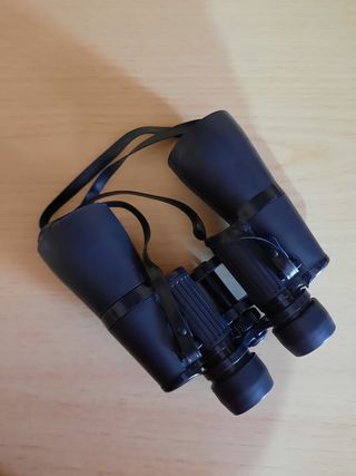 Binocolo nero con tracolla