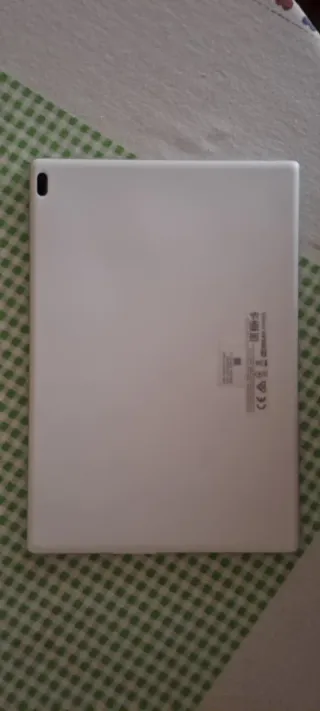 Tablet Lenovo 10" 16GB 2GB RAM + Regalo funda