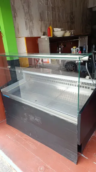 Vitrina expositora refrigerada