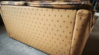 Dos Sofás uno de 3 y otro de 2 plazas tela estampa