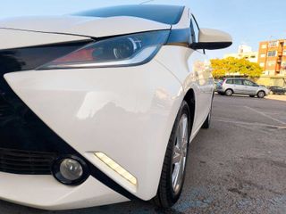 Toyota Aygo 2015 pocos kms camara impecable