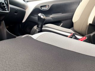 Toyota Aygo 2015 pocos kms camara impecable